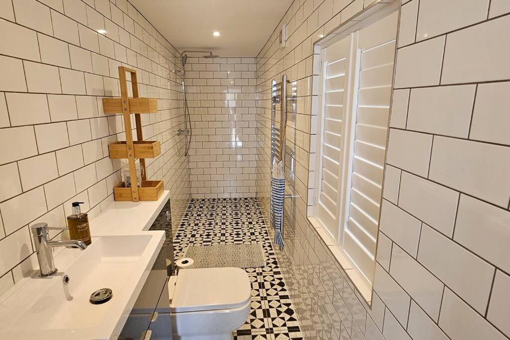 Humberston Boathouse Lodge & Hot Tub - Cleethorpes Beach Cabin Chalet מראה חיצוני תמונה