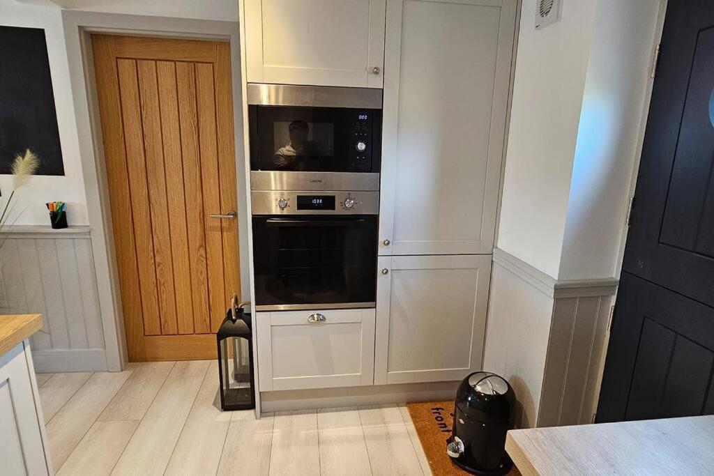 Humberston Boathouse Lodge & Hot Tub - Cleethorpes Beach Cabin Chalet מראה חיצוני תמונה