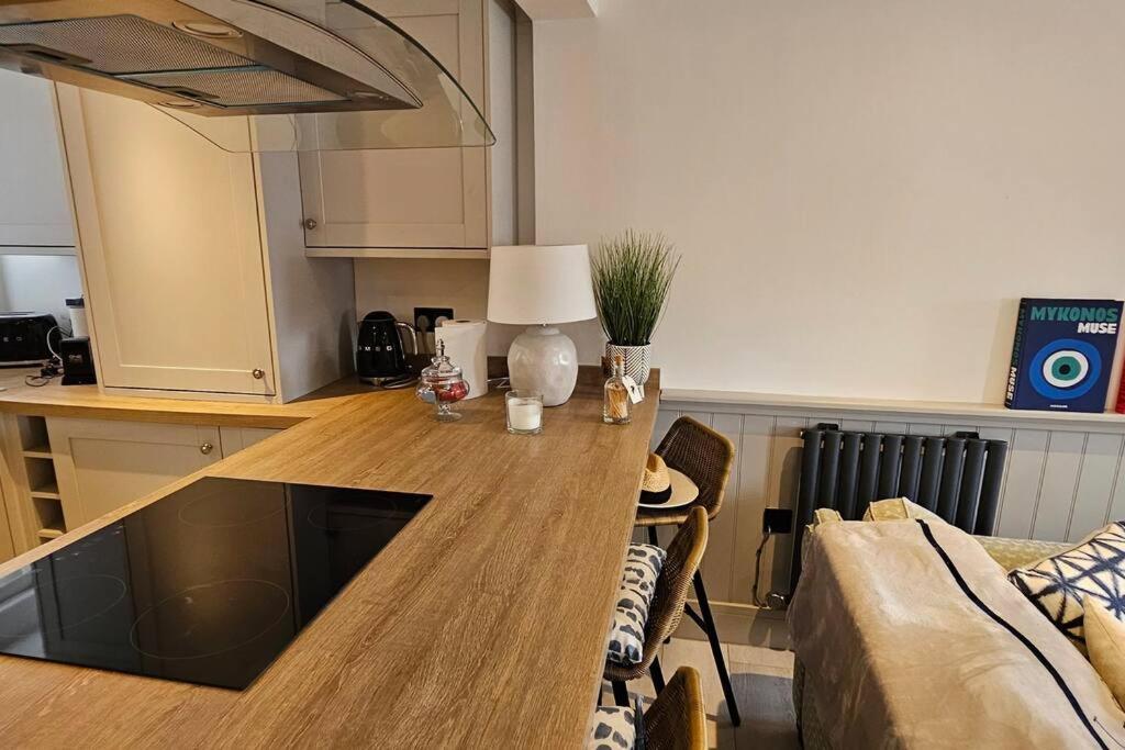 Humberston Boathouse Lodge & Hot Tub - Cleethorpes Beach Cabin Chalet מראה חיצוני תמונה