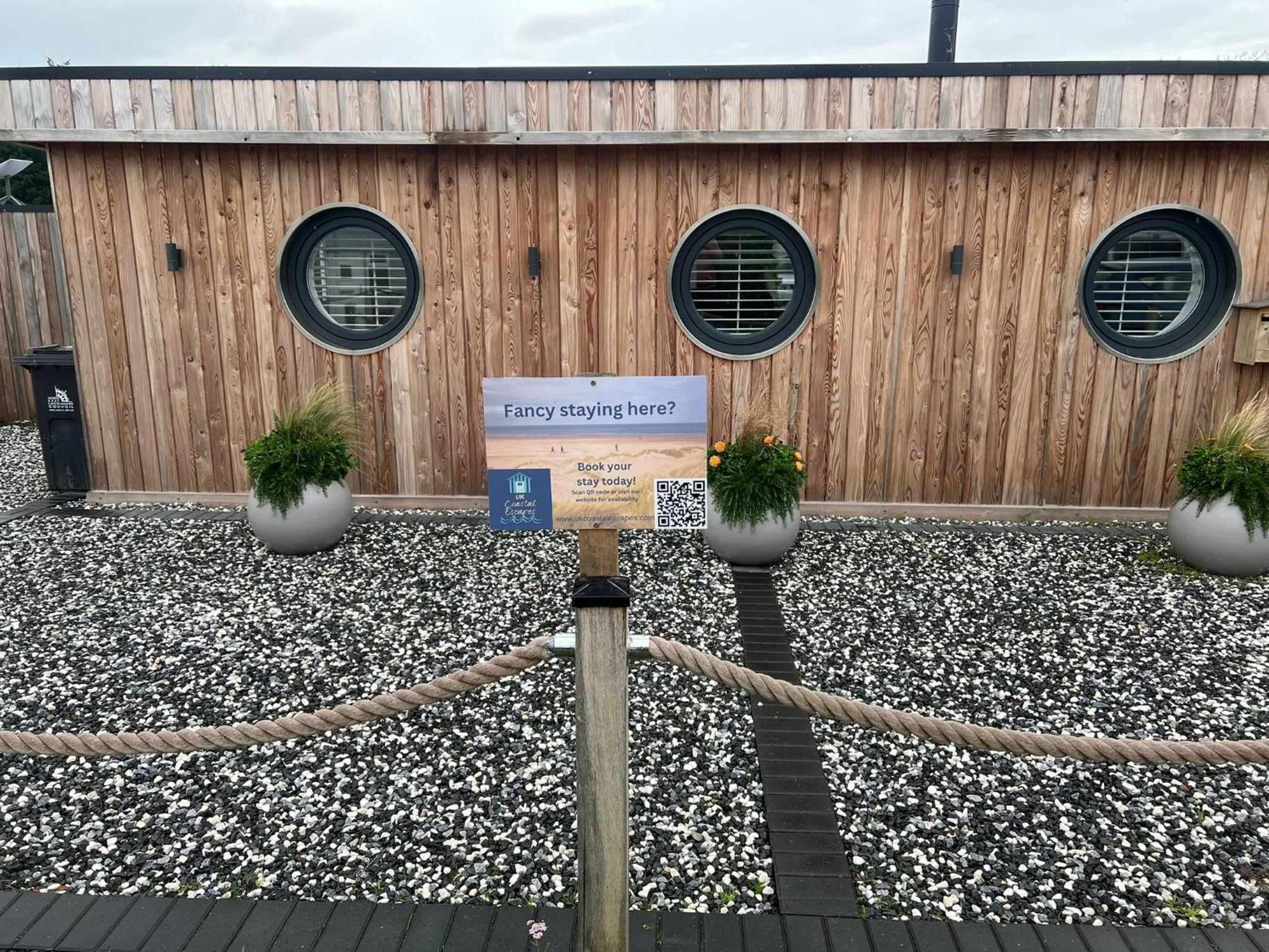 Humberston Boathouse Lodge & Hot Tub - Cleethorpes Beach Cabin Chalet מראה חיצוני תמונה