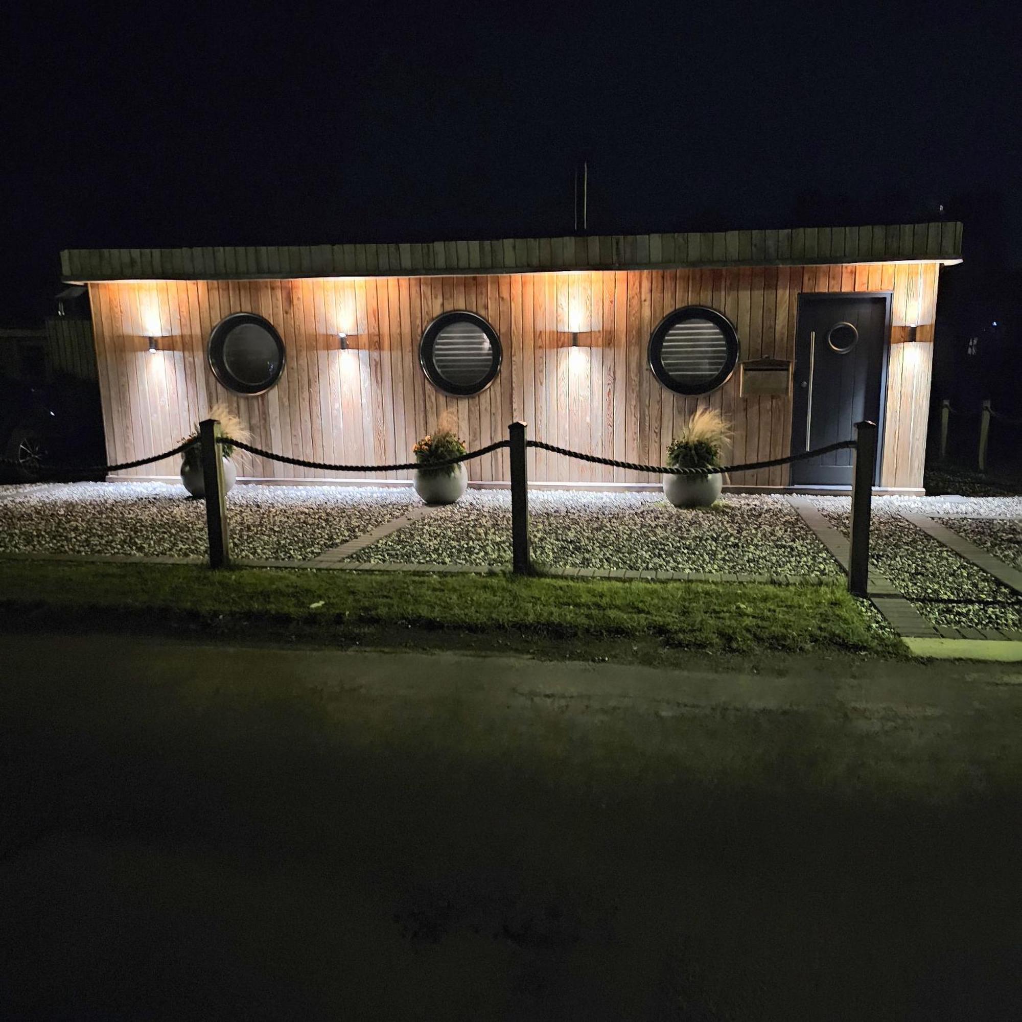 Humberston Boathouse Lodge & Hot Tub - Cleethorpes Beach Cabin Chalet מראה חיצוני תמונה